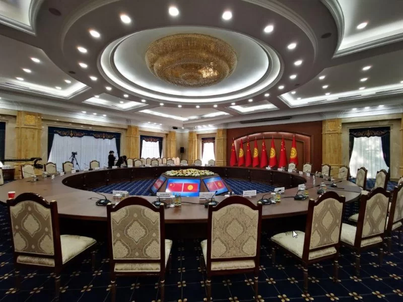 习近平:不敢有丝毫自满,但怀有无比自信(图10) 习近平:不敢有丝毫自满,但怀有无比自信(图10)