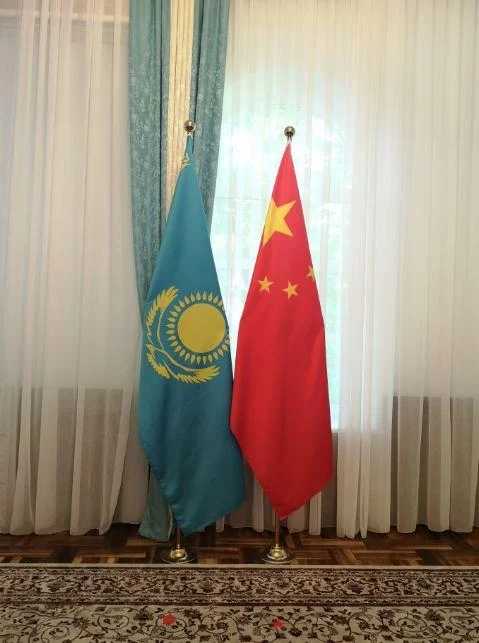 习近平:不敢有丝毫自满,但怀有无比自信(图22) 习近平:不敢有丝毫自满,但怀有无比自信(图22)