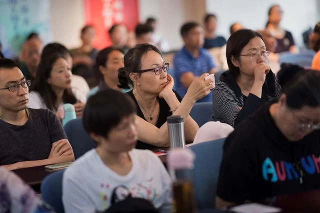 各行领军人物接力分享阅读故事,为70年国庆献礼(图5) 各行领军人物接力分享阅读故事,为70年国庆献礼(图5)