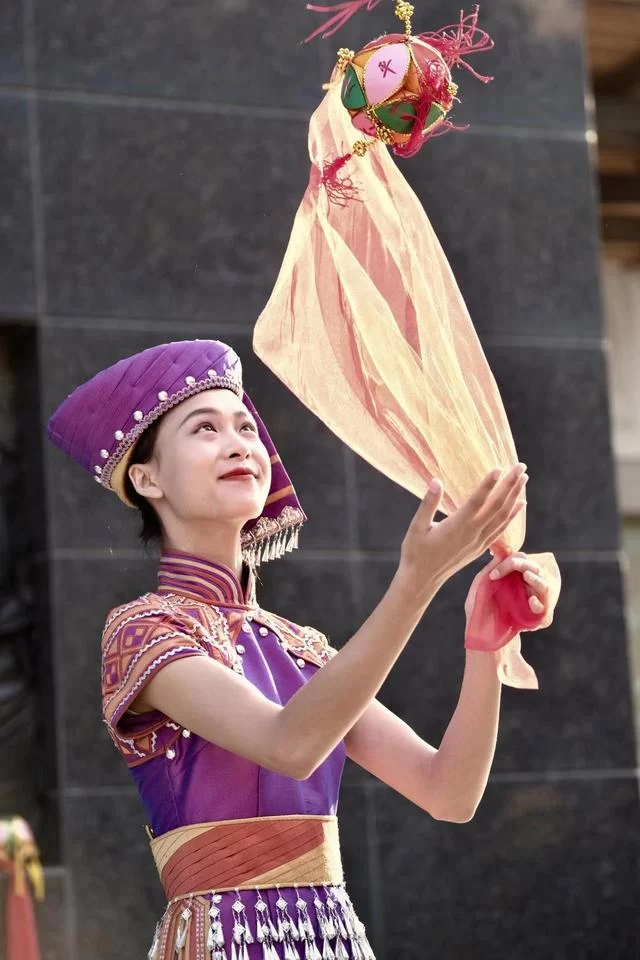 国庆庆典“壮美广西”彩车尽展壮乡风采(图3) 国庆庆典“壮美广西”彩车尽展壮乡风采(图3)