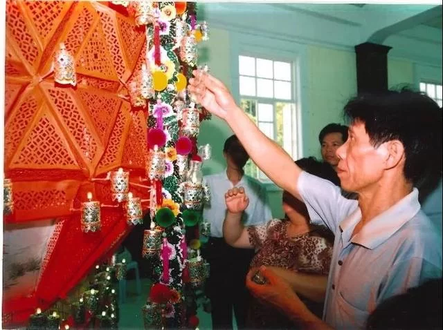 一盏灯,世代情,老手艺千角灯的前世今生(图7) 一盏灯,世代情,老手艺千角灯的前世今生(图7)