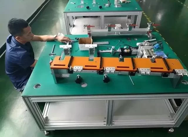 手机制造业"机器换人"的领跑者(图4) 手机制造业"机器换人"的领跑者(图4)