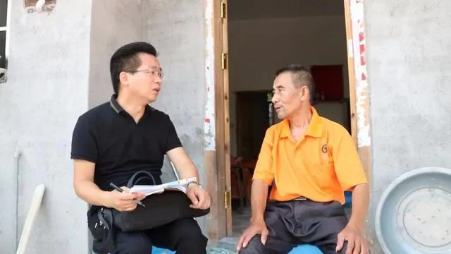 现实版《放牛班的春天》:扶贫路上,他在大山里建了支童声合唱团(图2) 现实版《放牛班的春天》:扶贫路上,他在大山里建了支童声合唱团(图2)