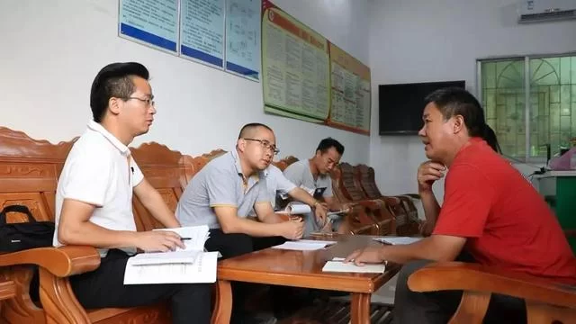 现实版《放牛班的春天》:扶贫路上,他在大山里建了支童声合唱团(图7) 现实版《放牛班的春天》:扶贫路上,他在大山里建了支童声合唱团(图7)