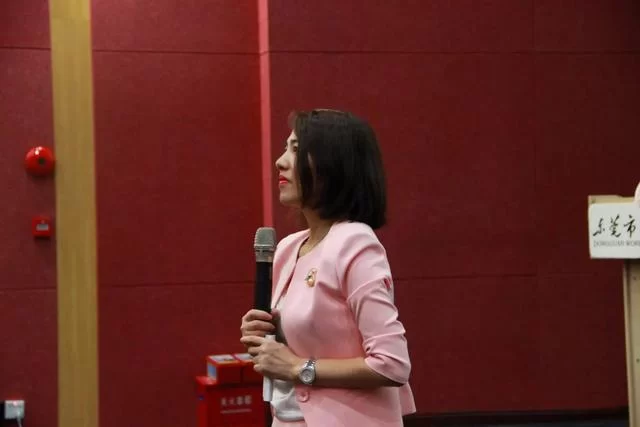 从打工女孩到“全国劳模”,追梦路上有一颗“大我”之心(图2) 从打工女孩到“全国劳模”,追梦路上有一颗“大我”之心(图2)