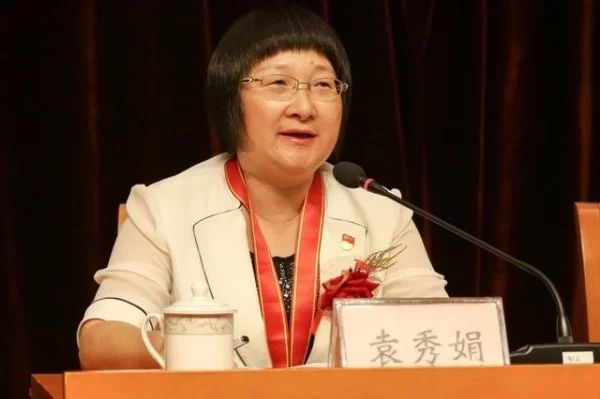 东莞女干部袁秀娟：对妇女儿童工作有独特情怀