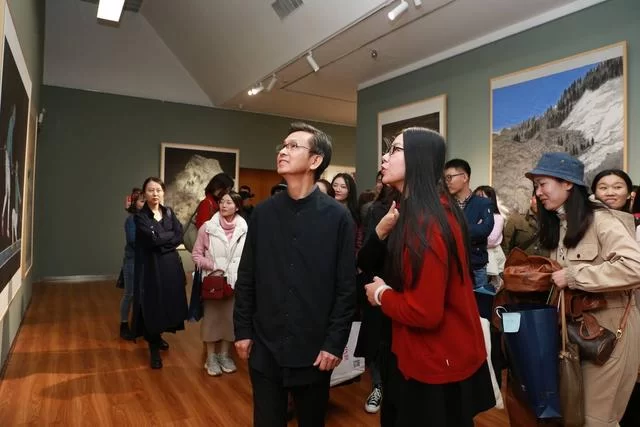 “2019年全国优秀青年艺术(书画)人才成果展”在京开幕(图4) “2019年全国优秀青年艺术(书画)人才成果展”在京开幕(图4)