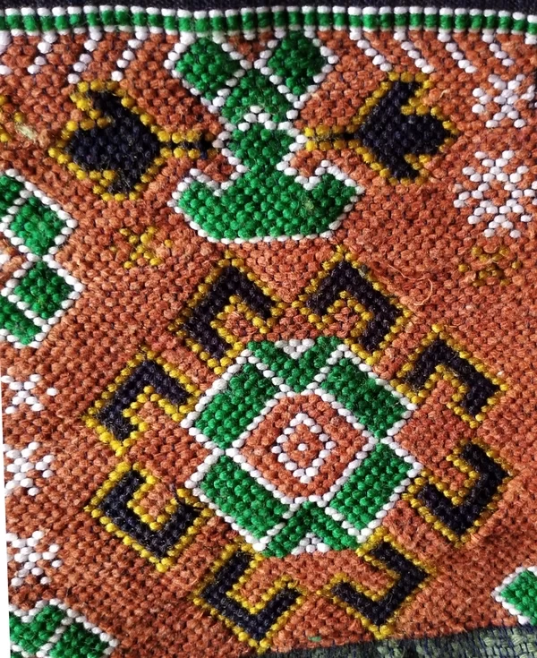 “玩”艺术的非遗人刘代娥:让土家织锦在新时代枝繁叶茂(图4) “玩”艺术的非遗人刘代娥:让土家织锦在新时代枝繁叶茂(图4)