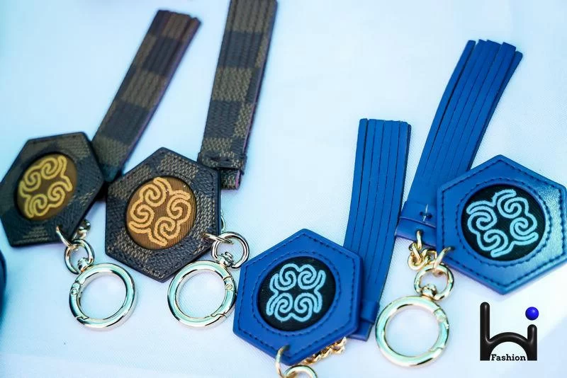 “五一”小长假“潮”这儿看——Hi Fashion移动驿站·王府井专场(图14) “五一”小长假“潮”这儿看——Hi Fashion移动驿站·王府井专场(图14)