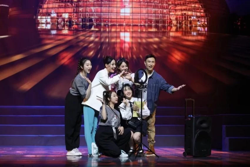 音乐剧《京·谣》在京首演：新时代追梦人最热烈的热爱与坚持(图9)