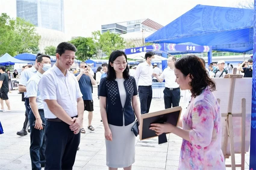 宝安区第四届拉面技能大赛暨民族文化节成功举办(图14) 千丝拉面中国心 共系民族团结情——宝安区第四届拉面技能大赛暨民族文化节成功举办(图14)