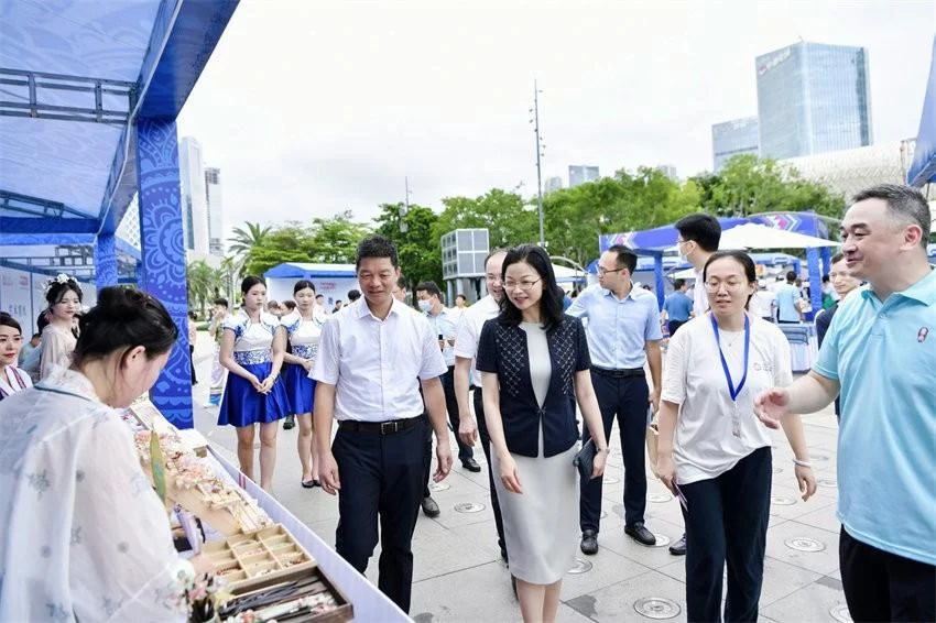 宝安区第四届拉面技能大赛暨民族文化节成功举办(图13) 千丝拉面中国心 共系民族团结情——宝安区第四届拉面技能大赛暨民族文化节成功举办(图13)