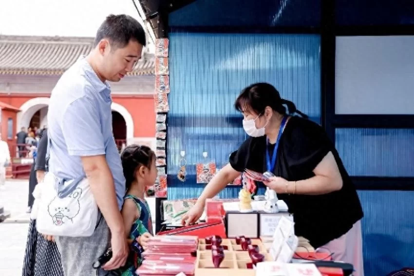 2023“白塔夜话”文化系列活动之白塔“妙”会鸣锣开市(图7) 2023“白塔夜话”文化系列活动之白塔“妙”会鸣锣开市(图7)