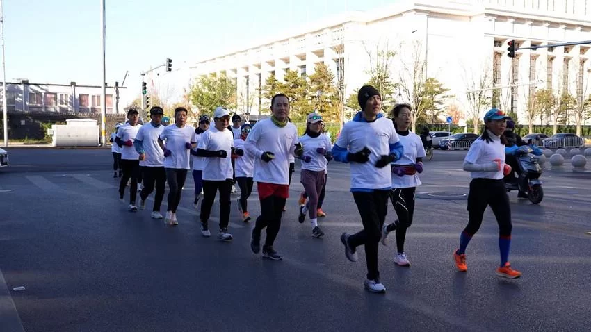 “益78”最美中轴线公益健步走暨北京中轴线雨燕主题跑顺利举办(图3) “益78”最美中轴线公益健步走暨北京中轴线雨燕主题跑顺利举办(图3)