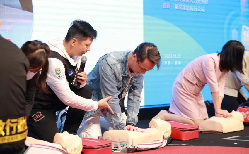 华润集团合作方企业青年员工关爱活动圆满成功(图7) 华润集团合作方企业青年员工关爱活动圆满成功(图7)