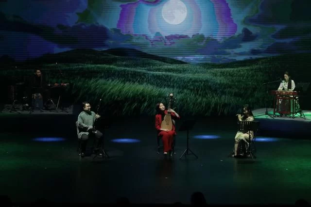 新国乐赓精彩,“中华腔调”中华世纪坛新春音乐会圆满落幕(图3) 新国乐赓精彩,“中华腔调”中华世纪坛新春音乐会圆满落幕(图3)