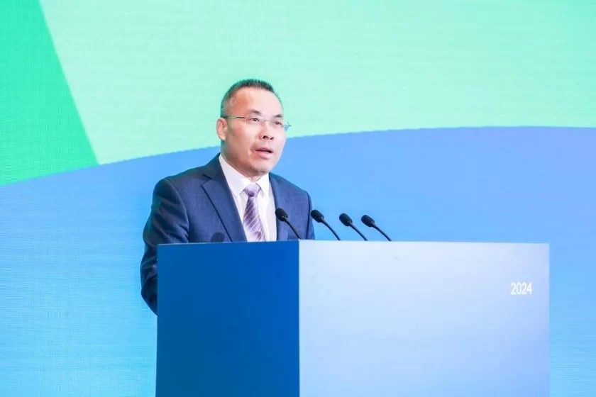 低碳引领 规划先行 产教融合 共创未来——首届城市新能源高峰论坛开幕(图2) 低碳引领 规划先行 产教融合 共创未来——首届城市新能源高峰论坛开幕(图2)