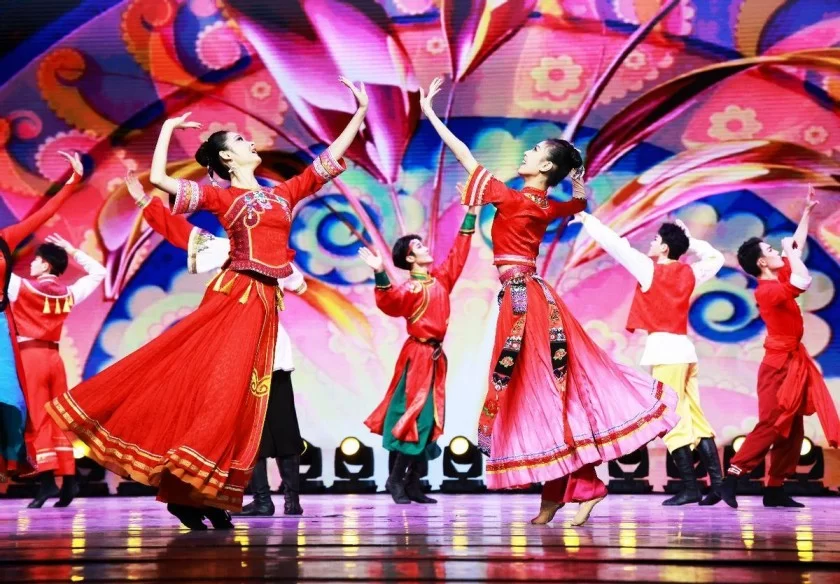 “团结颂歌”文艺成果展演精彩纷呈 展现首都统一战线团结力量(图3) “团结颂歌”文艺成果展演精彩纷呈 展现首都统一战线团结力量(图3)