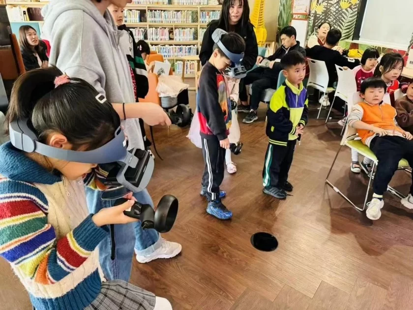 让小镇孩子穿越元宇宙时代——嘉兴元宇宙阅读体验馆大桥、王店分馆揭幕(图4) 让小镇孩子穿越元宇宙时代——嘉兴元宇宙阅读体验馆大桥、王店分馆揭幕(图4)