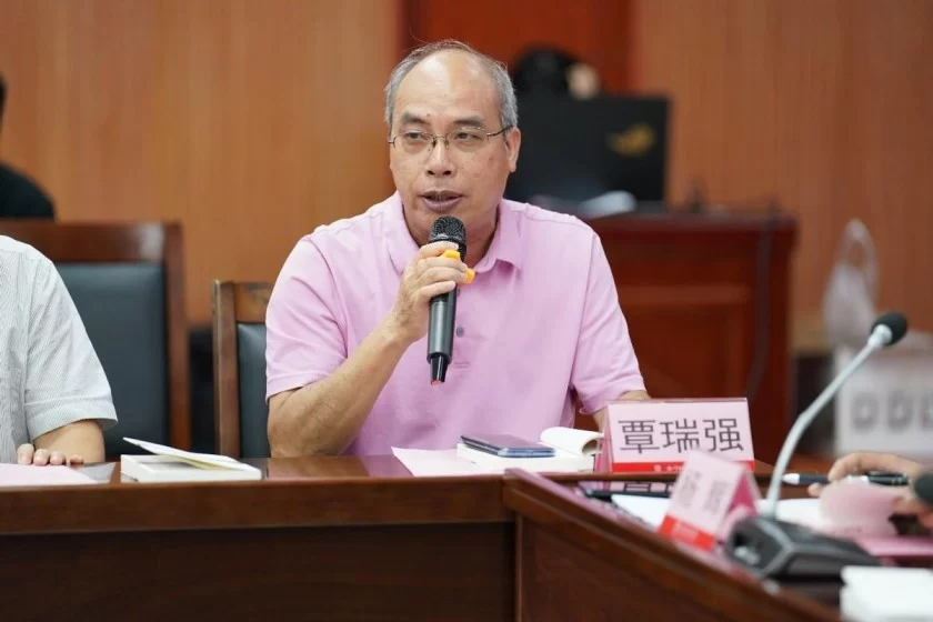 李云华诗集《旧日的足迹》读书分享会在南宁举办(图7) 李云华诗集《旧日的足迹》读书分享会在南宁举办(图7)