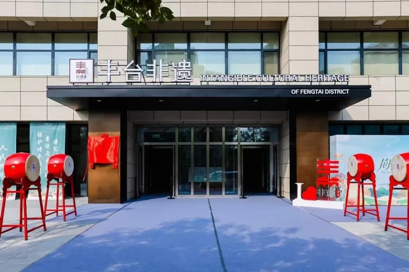 与AI机器人智能对话 体验非遗版“清明上河图”(图2) 与AI机器人智能对话 体验非遗版“清明上河图”(图2)