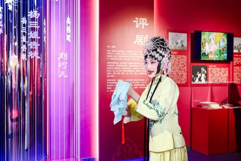 与AI机器人智能对话 体验非遗版“清明上河图”(图7) 与AI机器人智能对话 体验非遗版“清明上河图”(图7)