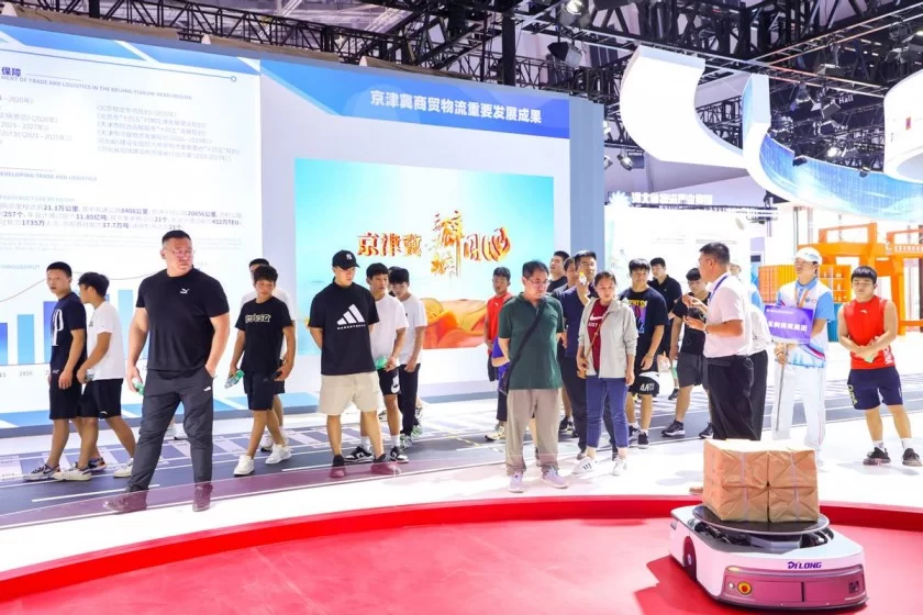 链接京津冀 物联全世界——“建设全国现代商贸物流重要基地场景汇”专题展举办(图6) 链接京津冀 物联全世界——“建设全国现代商贸物流重要基地场景汇”专题展举办(图6)