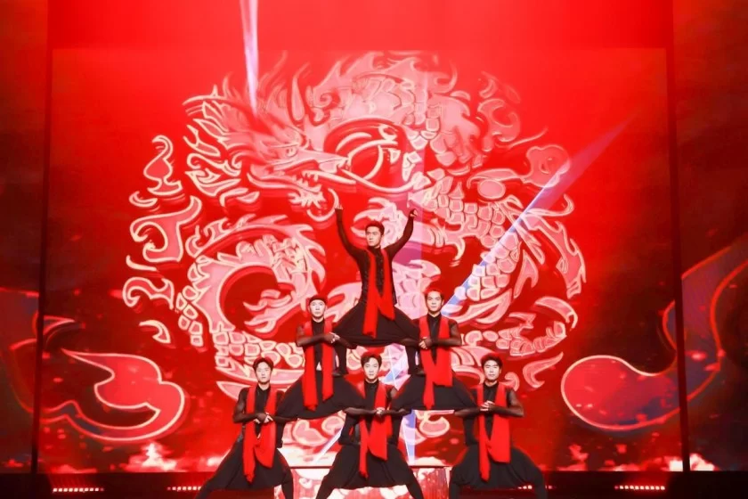 “寻剑音声海”东方古韵夏至唱诵音乐会引燃上海火出圈(图6) “寻剑音声海”东方古韵夏至唱诵音乐会引燃上海火出圈(图6)