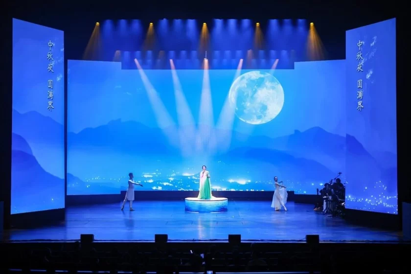 “寻剑音声海”东方古韵夏至唱诵音乐会引燃上海火出圈(图4) “寻剑音声海”东方古韵夏至唱诵音乐会引燃上海火出圈(图4)