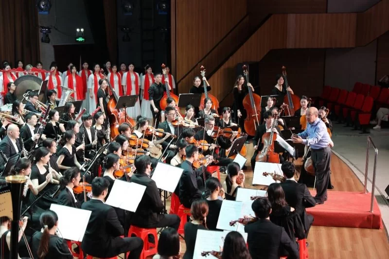 2024年度国家艺术基金资助项目——交响乐《玛纳斯》在江西师范大学音乐学院上演(图9) 2024年度国家艺术基金资助项目——交响乐《玛纳斯》在江西师范大学音乐学院上演(图9)