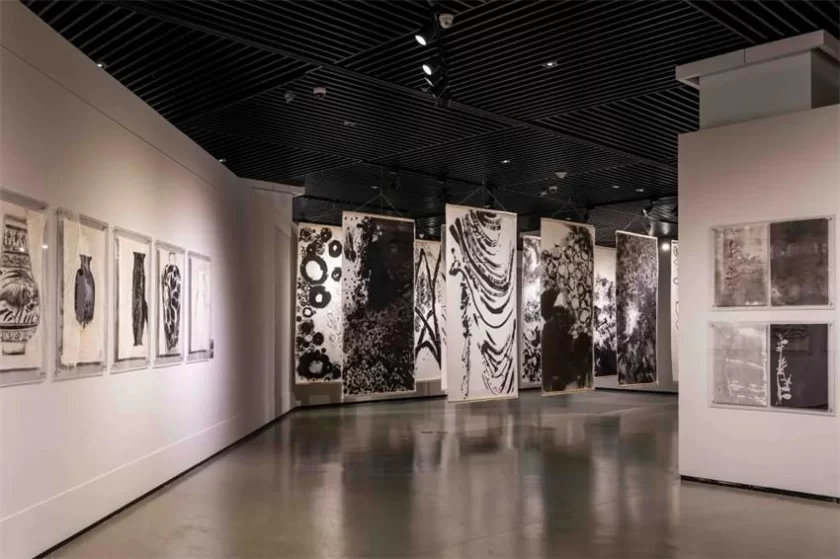 纸上 Sur Papier——姜竹青&弗朗辛·穆里双人展在芜湖市博物馆盛大开幕(图15) 纸上 Sur Papier——姜竹青&弗朗辛·穆里双人展在芜湖市博物馆盛大开幕(图15)