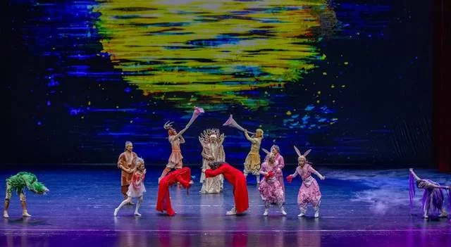 文化和旅游部老干部庆祝中华人民共和国成立75周年经典剧目文艺演出成功举办(图7) 文化和旅游部老干部庆祝中华人民共和国成立75周年经典剧目文艺演出成功举办(图7)