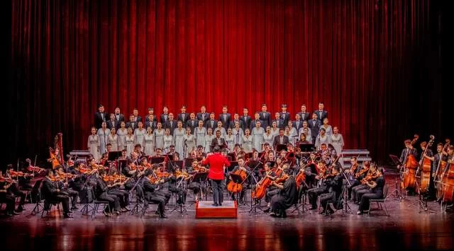 文化和旅游部老干部庆祝中华人民共和国成立75周年经典剧目文艺演出成功举办(图2) 文化和旅游部老干部庆祝中华人民共和国成立75周年经典剧目文艺演出成功举办(图2)