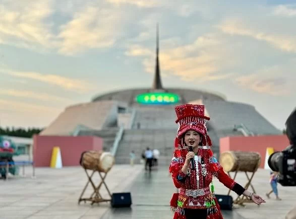 2024中华世纪坛中秋诗会共赏华彩长城,聆听大地之声(图3) 2024中华世纪坛中秋诗会共赏华彩长城,聆听大地之声(图3)