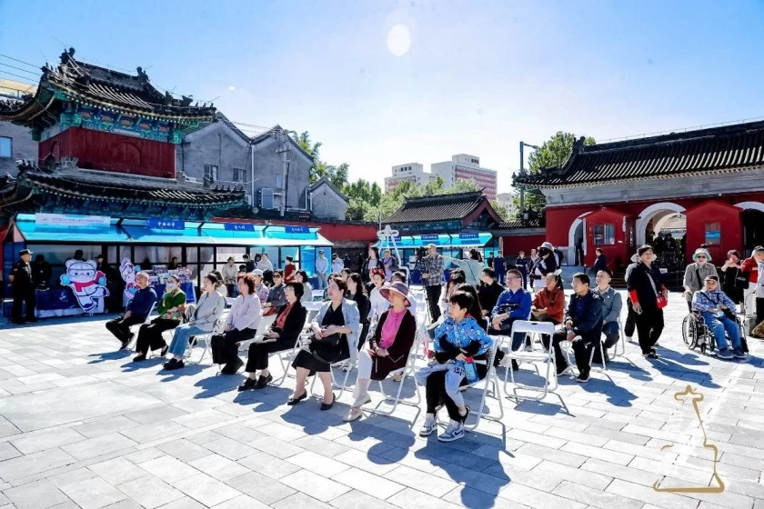 文化市集鸣锣开市,2024“白塔夜话”文化系列活动开幕(图2) 文化市集鸣锣开市,2024“白塔夜话”文化系列活动开幕(图2)