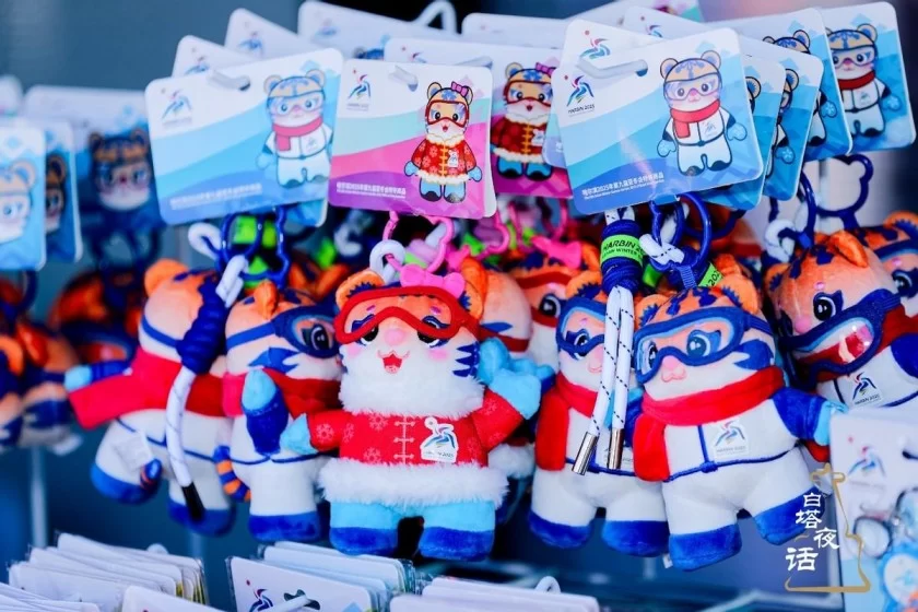 文化市集鸣锣开市,2024“白塔夜话”文化系列活动开幕(图5) 文化市集鸣锣开市,2024“白塔夜话”文化系列活动开幕(图5)