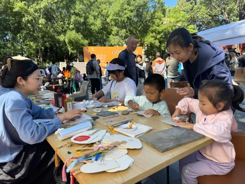 中国农业博物馆举办“丰年笑语话农耕”2024“中国农民丰收节”主题活动(图4) 中国农业博物馆举办“丰年笑语话农耕”2024“中国农民丰收节”主题活动(图4)