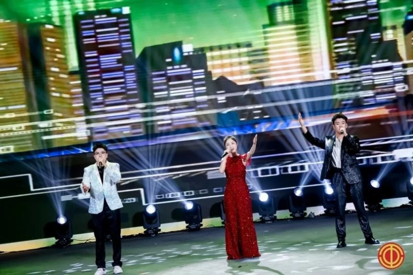 海淀职工庆祝中华人民共和国成立75周年文艺汇演成功举行(图5) 海淀职工庆祝中华人民共和国成立75周年文艺汇演成功举行(图5)