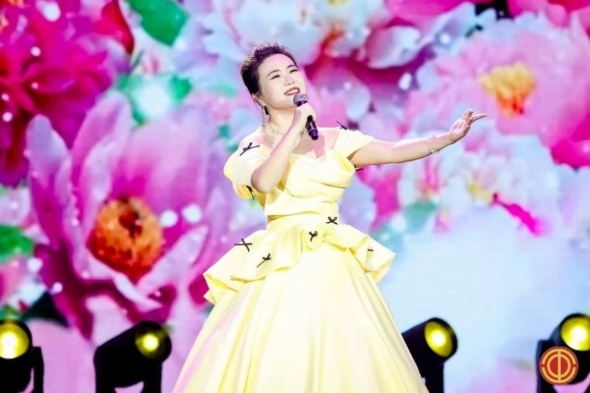 海淀职工庆祝中华人民共和国成立75周年文艺汇演成功举行(图7) 海淀职工庆祝中华人民共和国成立75周年文艺汇演成功举行(图7)