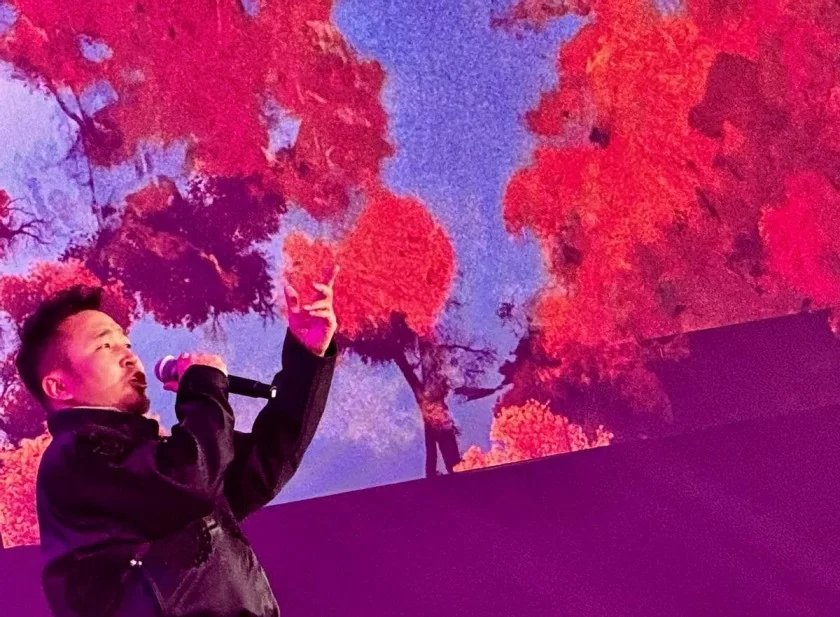 赏胡杨林观歌舞秀,金秋额济纳以文化演艺激活文旅新生态(图4) 赏胡杨林观歌舞秀,金秋额济纳以文化演艺激活文旅新生态(图4)