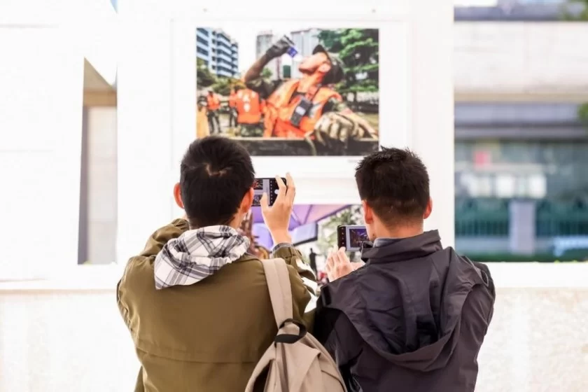 北京国际摄影周2024:11个平行展区、5400余幅影像作品亮相北京(图16) 北京国际摄影周2024开幕:光影艺术展现新时代风采(图16)