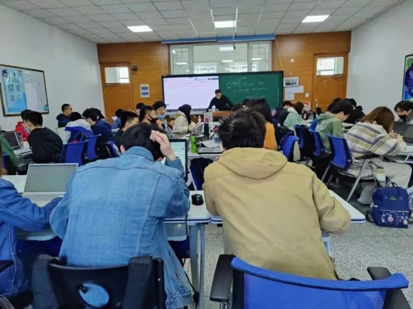 对标世界一流 牵引新工科课程建设——南安普顿海洋工程联合学院这门课程“破茧化蝶”(图4) 对标世界一流 牵引新工科课程建设——南安普顿海洋工程联合学院这门课程“破茧化蝶”(图4)