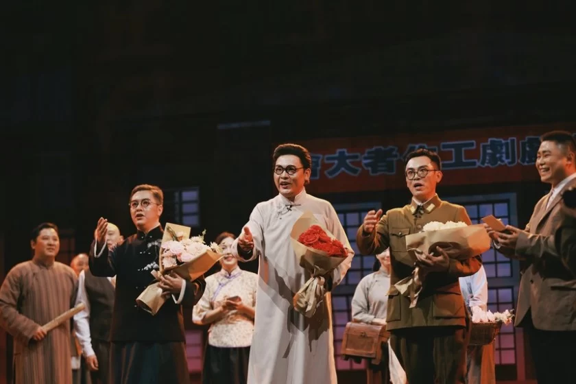 文献史诗话剧《守护》再现桂林文化城的历史与荣光(图1) 文献史诗话剧《守护》再现桂林文化城的历史与荣光(图1)