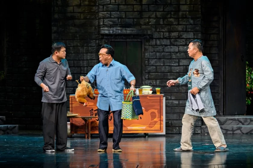 话剧《三街两巷》还原南宁老百姓向上风貌(图3) 话剧《三街两巷》还原南宁老百姓向上风貌(图3)