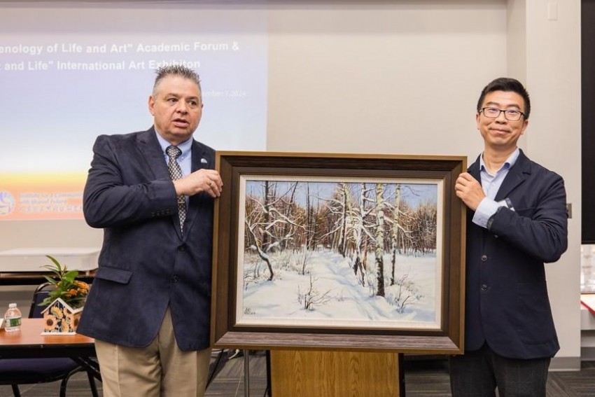 2024“艺术与生命”国际艺术邀请展暨第十届“生命艺术现象学”学术论坛在美国圣彼得大学举行(图11)