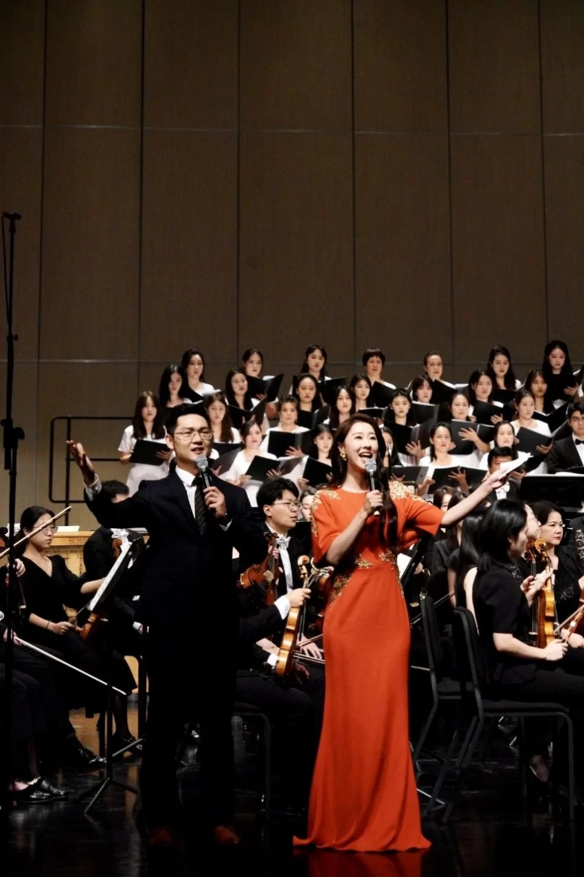 交响乐《玛纳斯》将于11月28日亮相北京音乐厅(图5) 交响乐《玛纳斯》将于11月28日亮相北京音乐厅(图5)