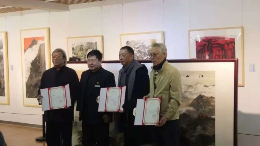 北京紫竹院 |“心筑江山——徐胜利、赵青仲、陈溪峋山水画展”(图4) 北京紫竹院 |“心筑江山——徐胜利、赵青仲、陈溪峋山水画展”(图4)