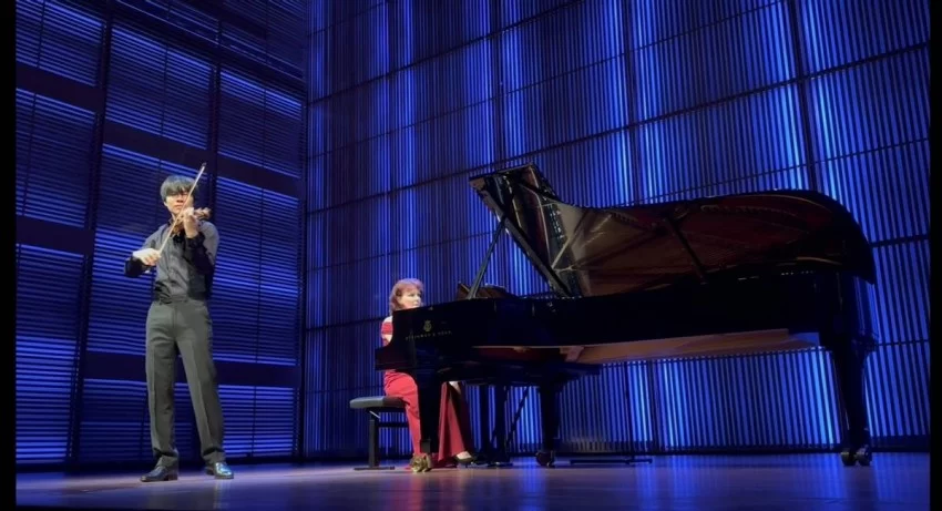 “华音飞扬”2024全球华裔青少年器乐展演活动完美落幕(图3) “华音飞扬”2024全球华裔青少年器乐展演活动完美落幕(图3)