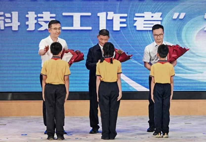 78岁张仲安:从救人英雄到科研先锋,获四川省第六届“最美科技工作者”