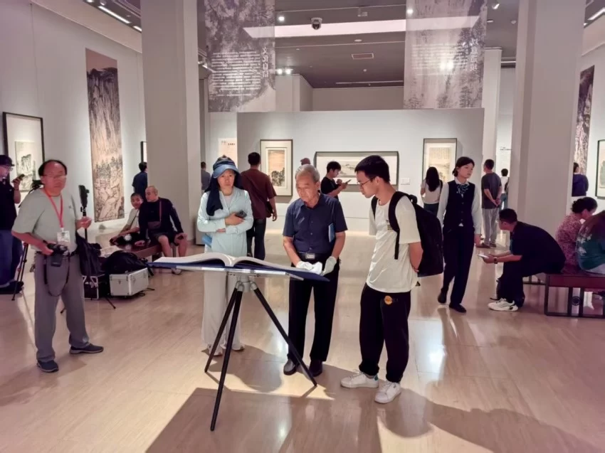 “守真——石朴艺术展”在中国美术馆开幕(图24) “守真——石朴艺术展”在中国美术馆开幕(图24)